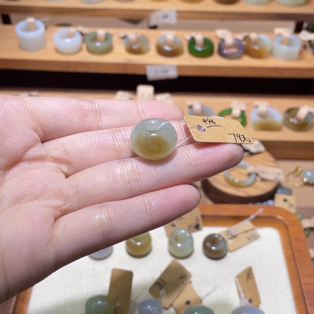 和田玉戒指未镶嵌?****446