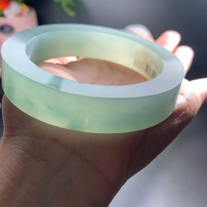 未镶嵌手镯定制翡翠