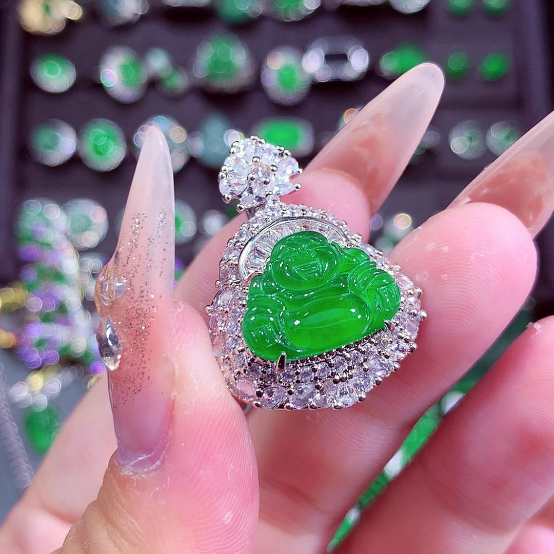 翡翠未镶嵌颈饰挂件