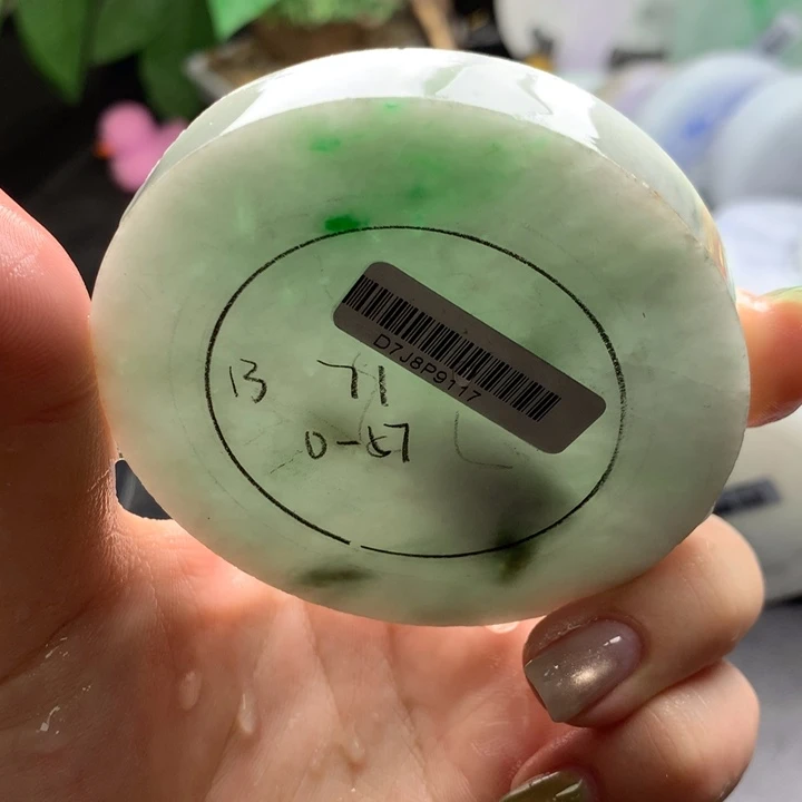 未镶嵌手镯定制翡翠