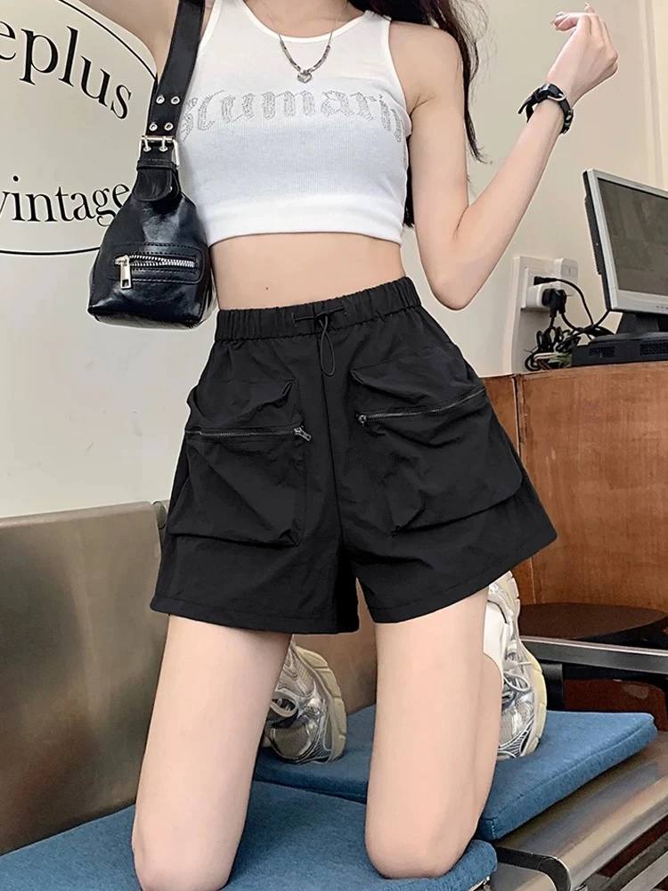 轻薄立体口袋松紧腰显瘦休闲速干运动短裤休闲裤