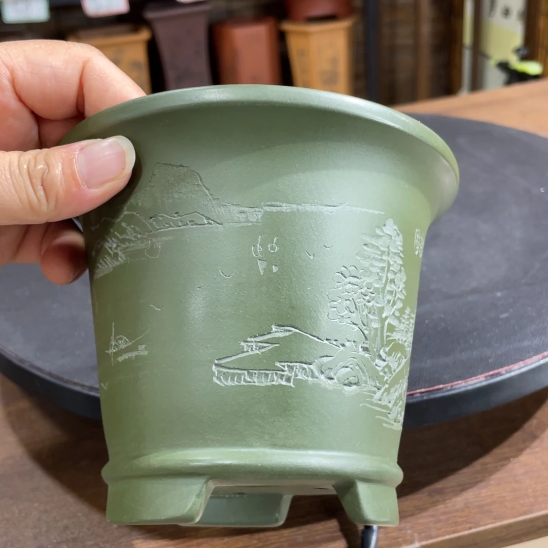 紫砂花盆紫砂花盆在这里