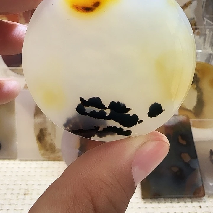 玛瑙/玉髓未镶嵌珠宝奇石