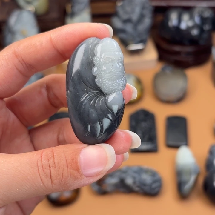 太***彩和田玉未镶嵌颈饰