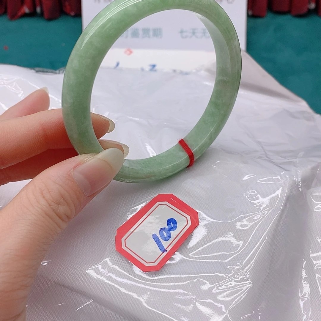 翡翠手镯未镶嵌从****米100100100