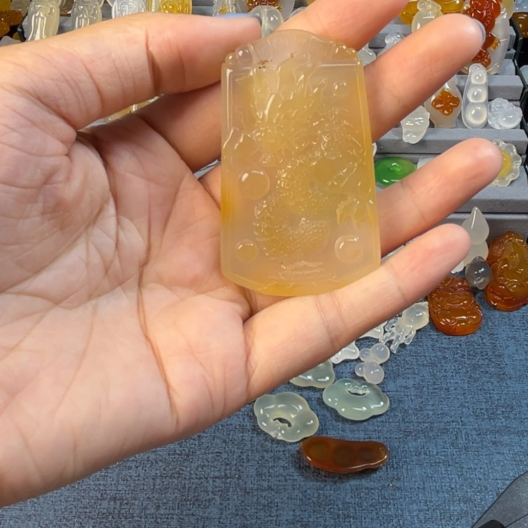 玛瑙/玉髓未镶嵌颈饰