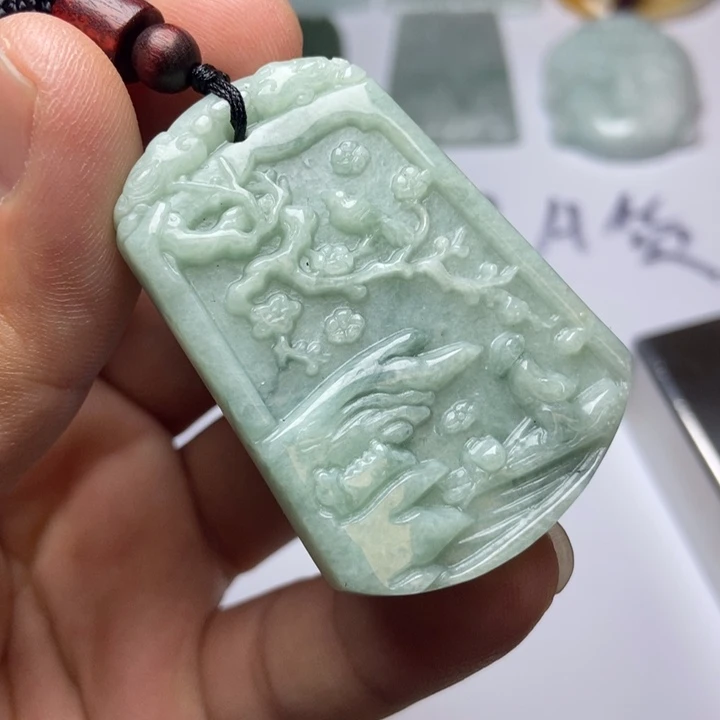 翡翠未镶嵌颈饰翡翠