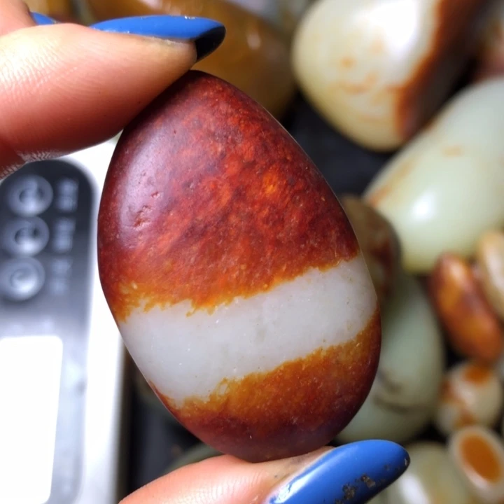 和田玉未镶嵌珠宝奇石