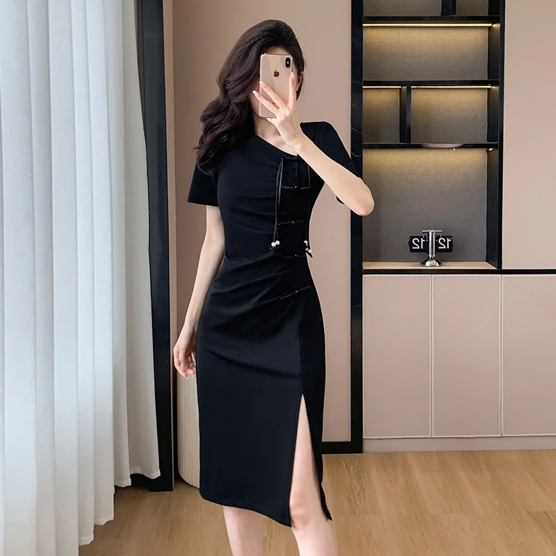 黑色高档斜领连衣裙女夏季收腰显瘦气质高级感小黑裙法式长款裙子