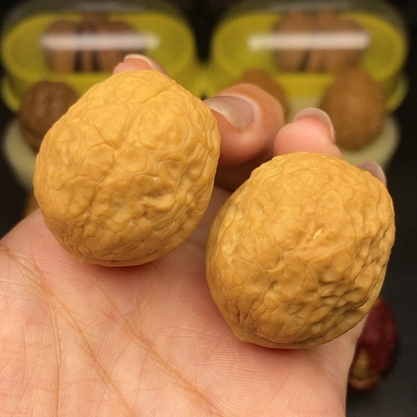 【闪购商品】文玩核桃把件37尺丸子