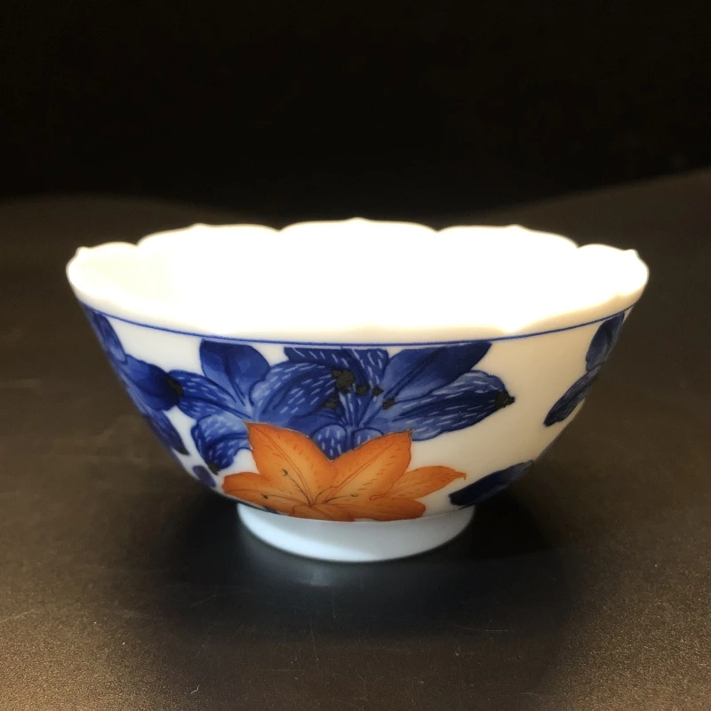 12.19/N100520/00877/青花矾红兰花葵口杯/口径9.2/高4.7/100cc