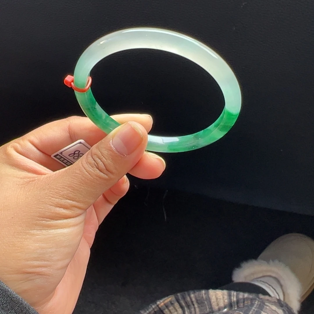 石英质玉未镶嵌手镯非洲翠5758