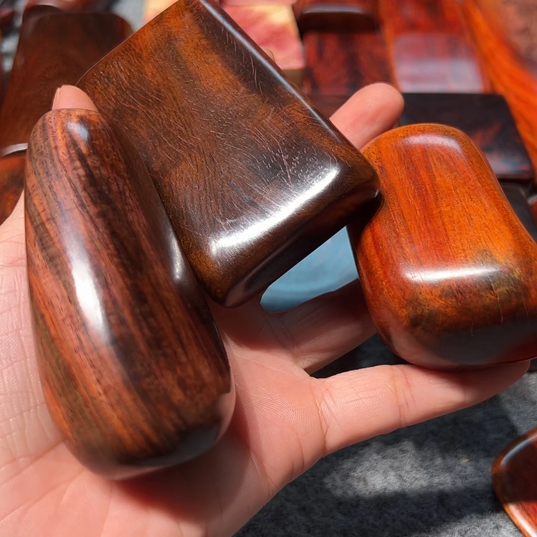 福***玉交趾黄檀（大红酸枝）