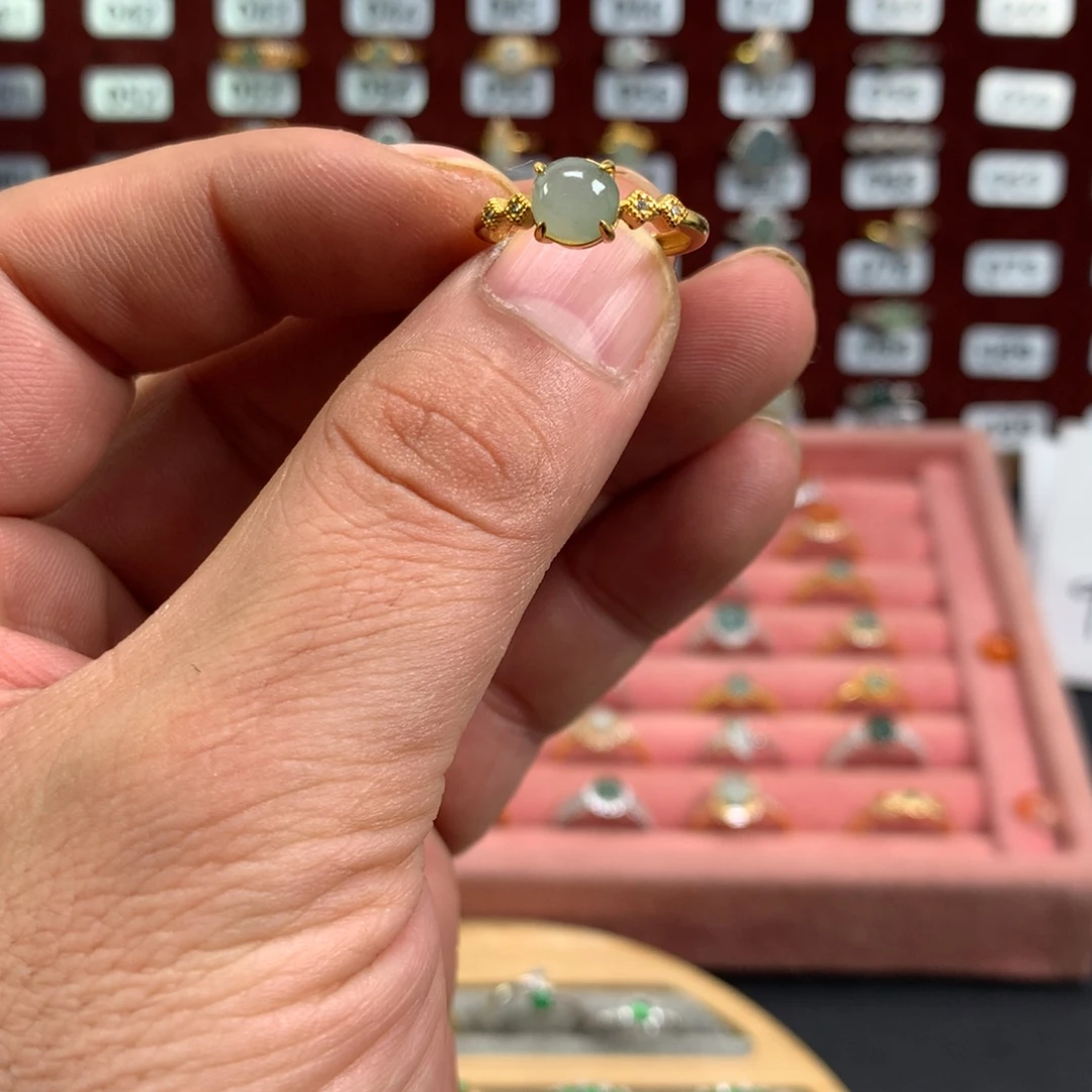 翡翠未镶嵌戒指576