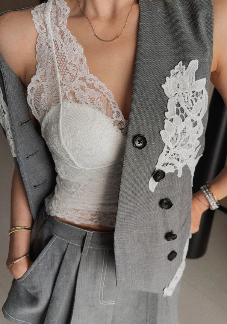 Singularity Me3A 804 美背蕾丝打揽纯欲性感无钢圈内衣一体胸垫