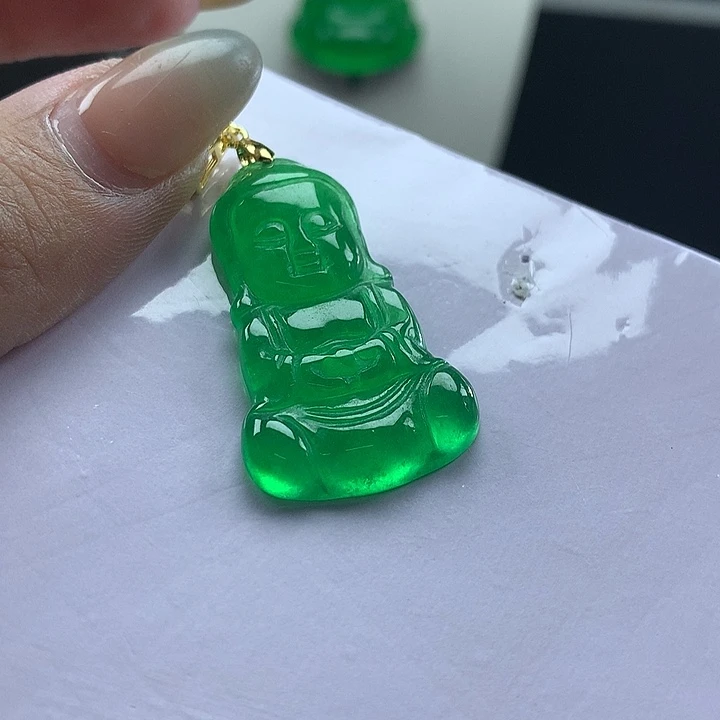 翡翠未镶嵌吊坠(赠链)