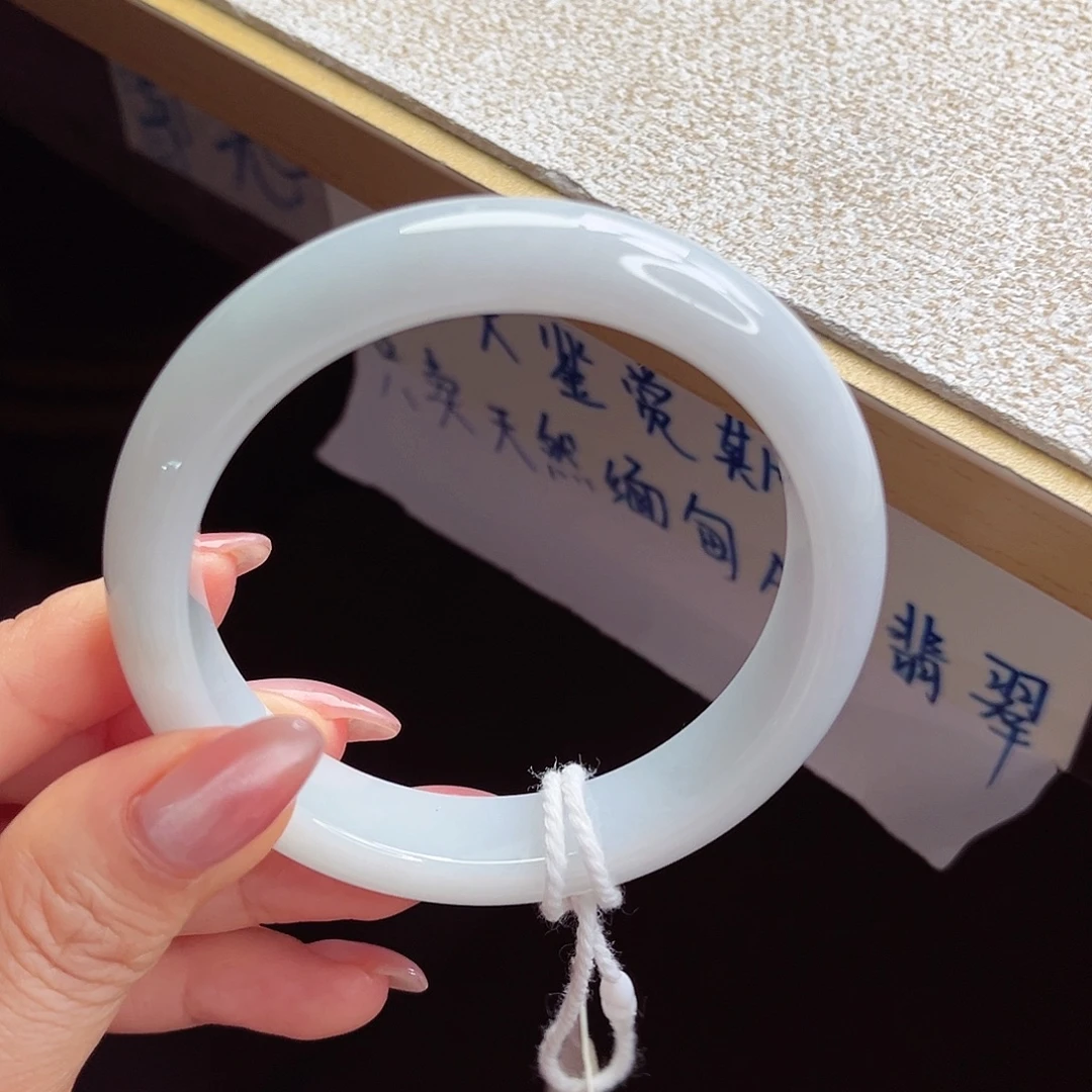 翡翠未镶嵌手镯手镯