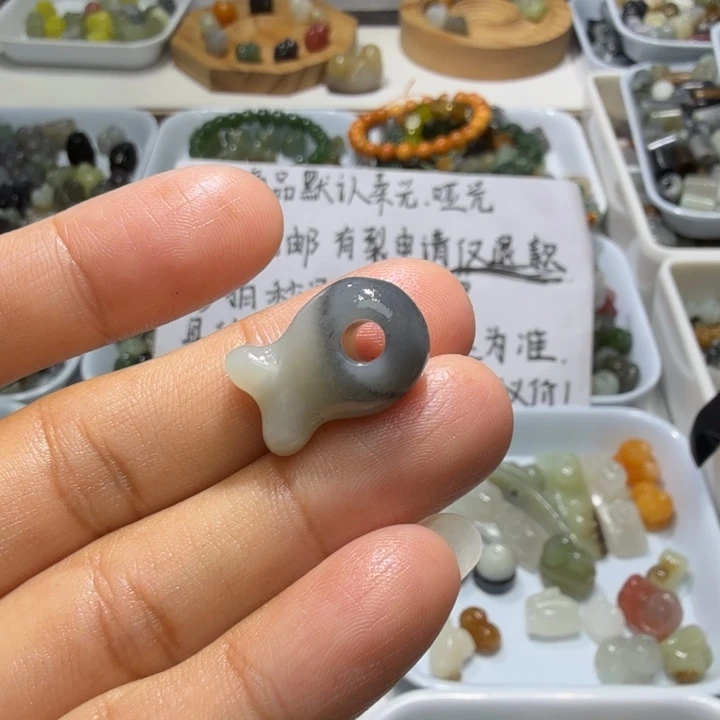 和田玉未镶嵌珠宝奇石