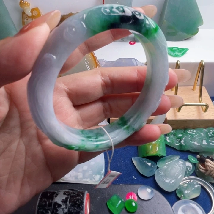 翡翠未镶嵌颈饰天然翡翠57