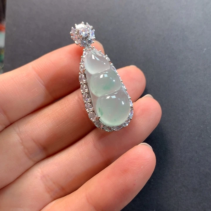 石英质玉银S925镶嵌颈饰