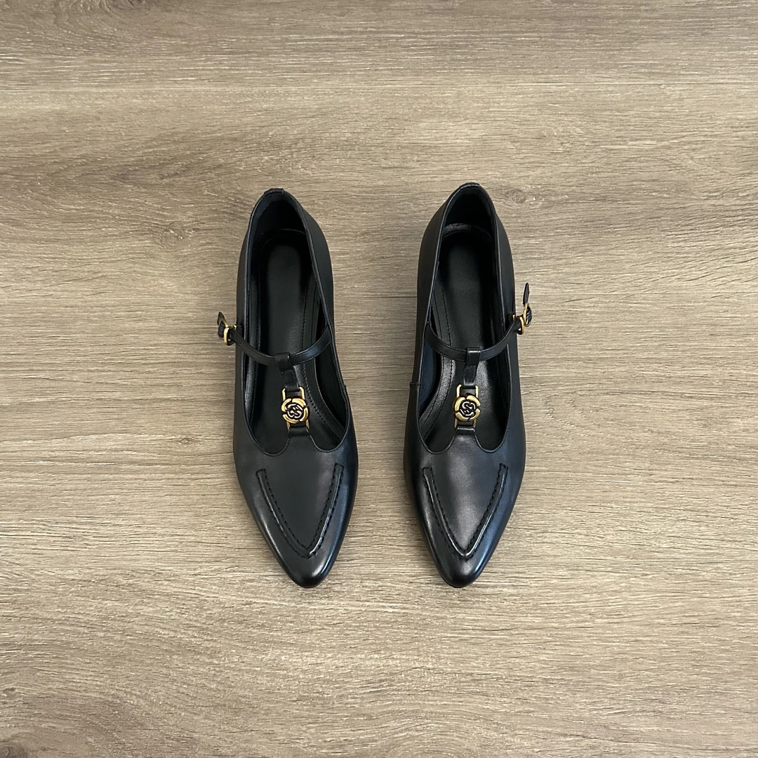 Dannyfrey英伦复古小众设计感尖头女百搭舒适通勤工作穿法式单鞋