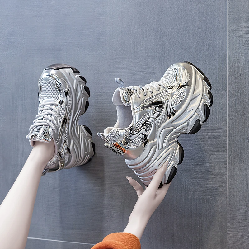 增高10cm老爹鞋女2024秋冬舒适百搭松糕鞋厚底运动休闲鞋5689-20