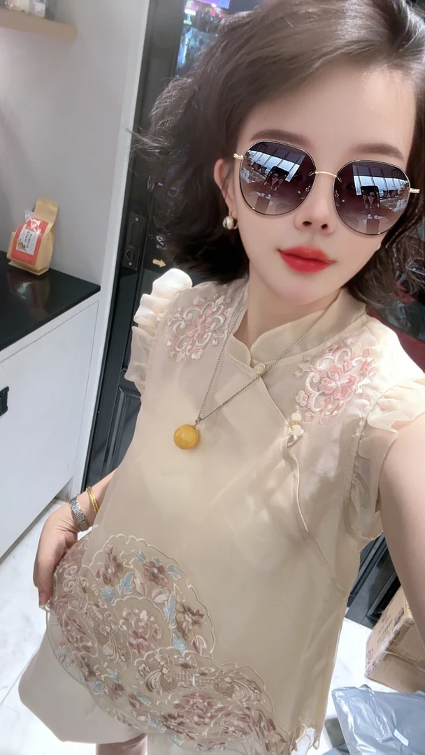 【小韩家】新中式国风古典韵味精美刺绣飞飞袖上衣