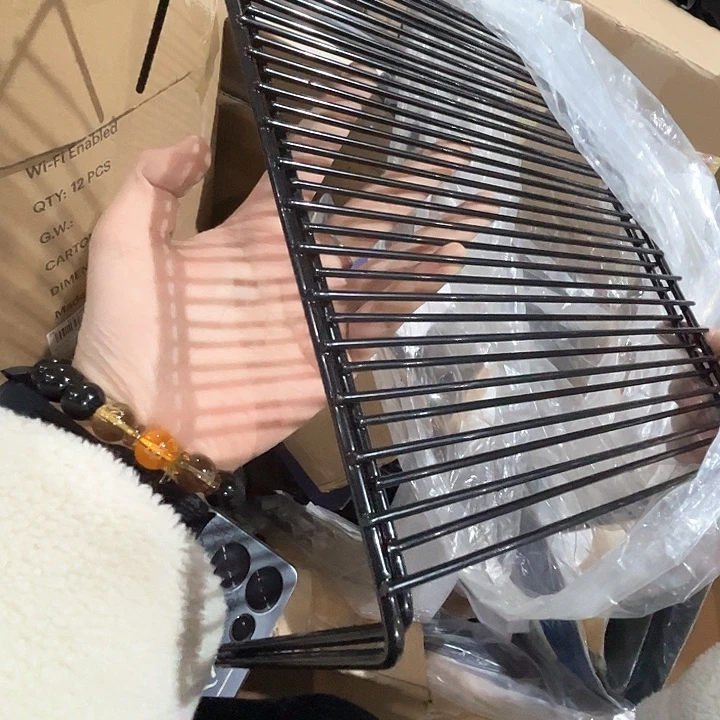 收纳架。