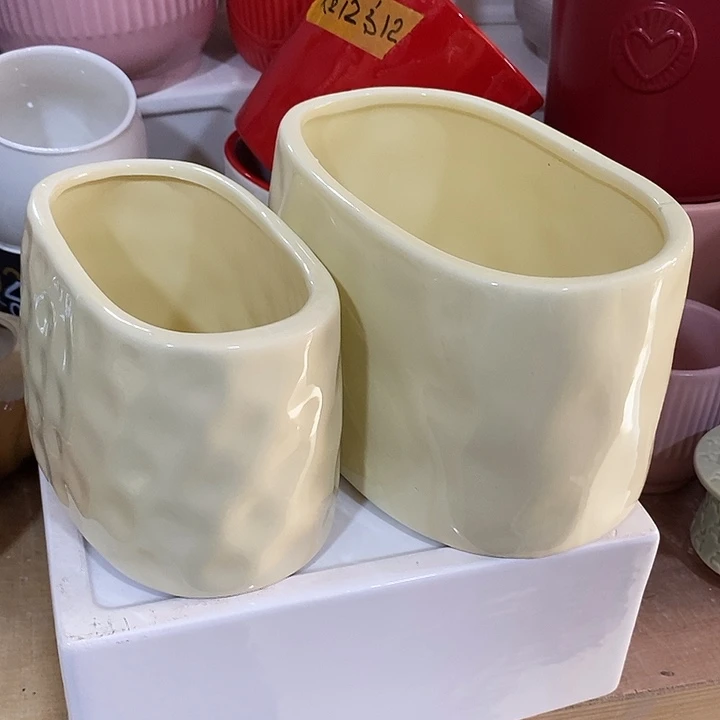 陶瓷花盆有孔 瑕疵介意勿拍