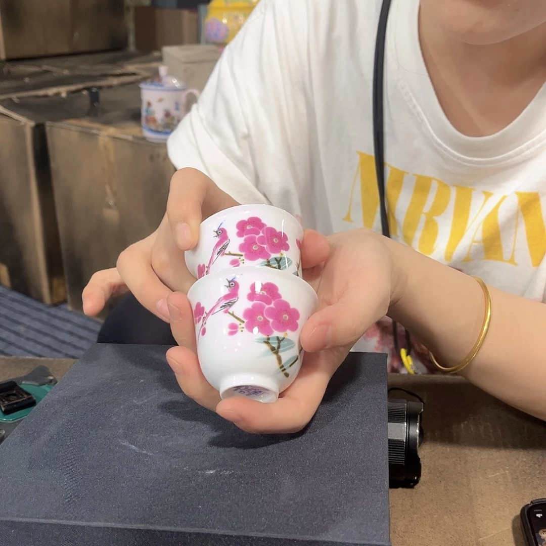 摆件/////景德镇陶瓷器。杯。2个