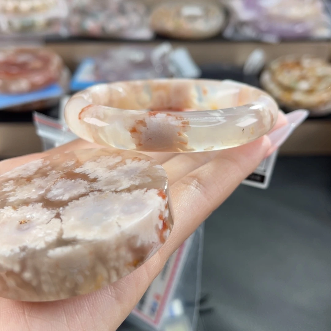 石英质玉未镶嵌手镯56