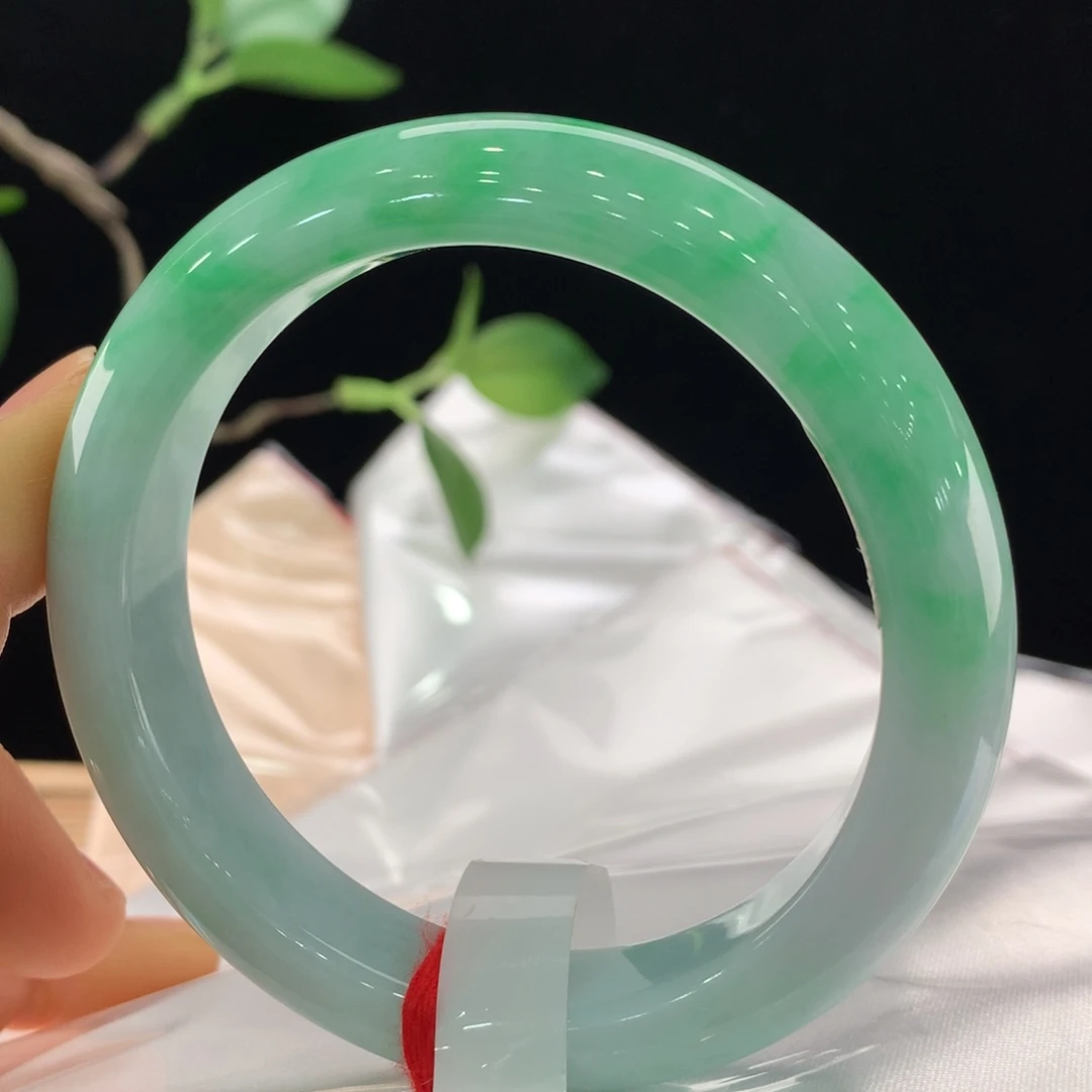 翡翠手镯未镶嵌111-0245