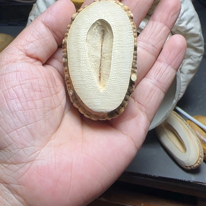 刘***5竹根竹隔一物一拍