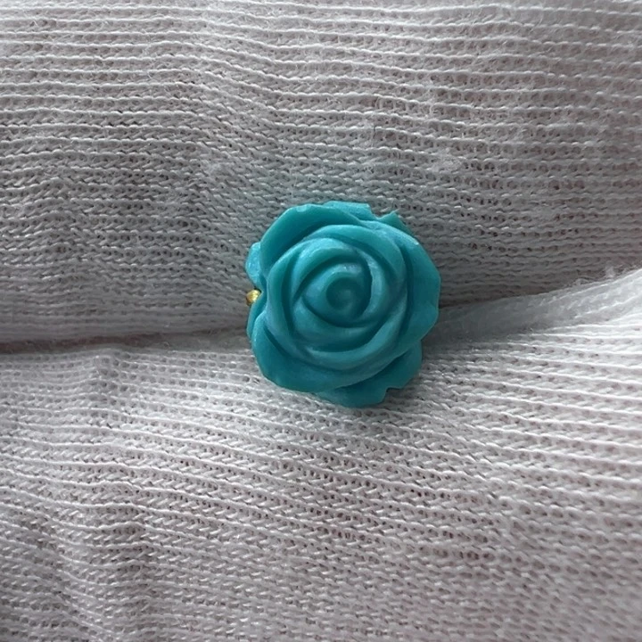 绿松石未镶嵌玫瑰花