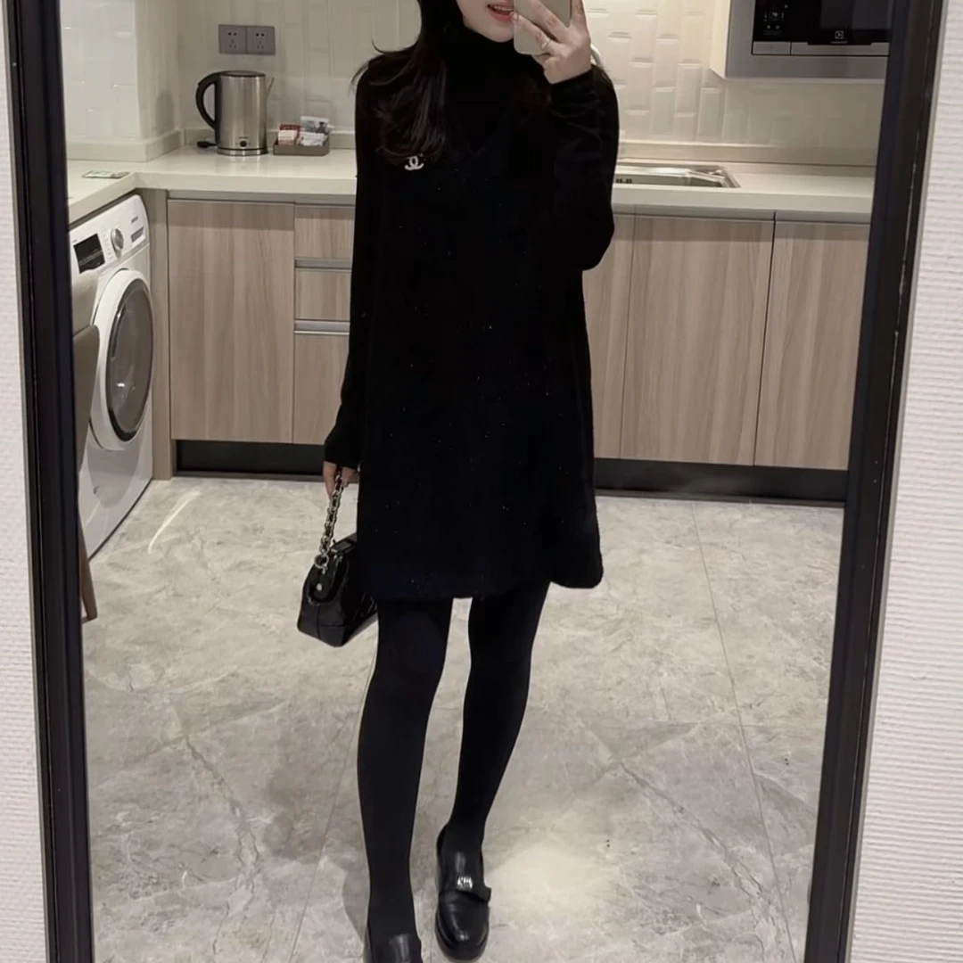 伟丽店2990款【小标V领亮丝连衣裙两件套】时尚设计感两件套