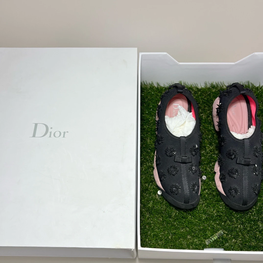 95新 DIOR/迪奥 DIOR迪奥亮片网面花园休闲鞋 36.5码 95新13778