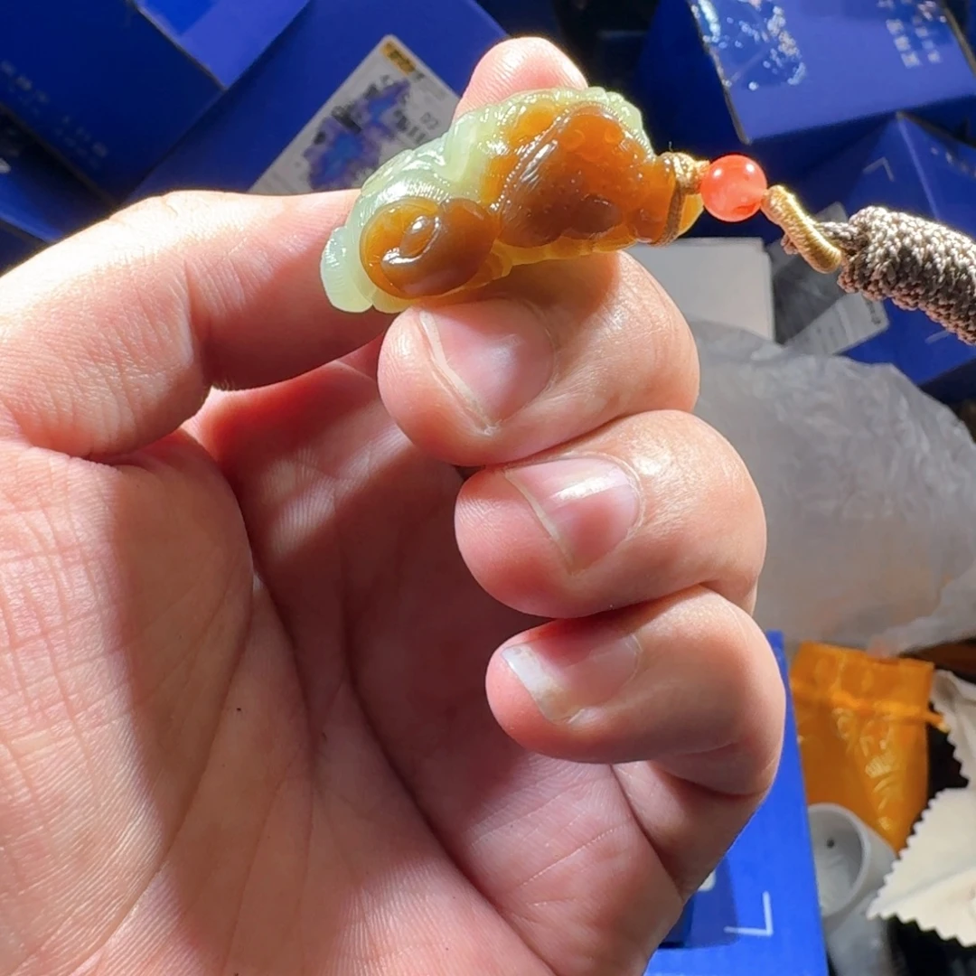 和田玉（糖玉）未镶嵌颈饰