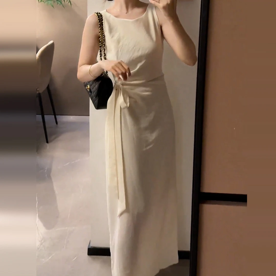 2025新款今年流行爆款吊带白色连衣裙子女夏季巨好看海边度假5345