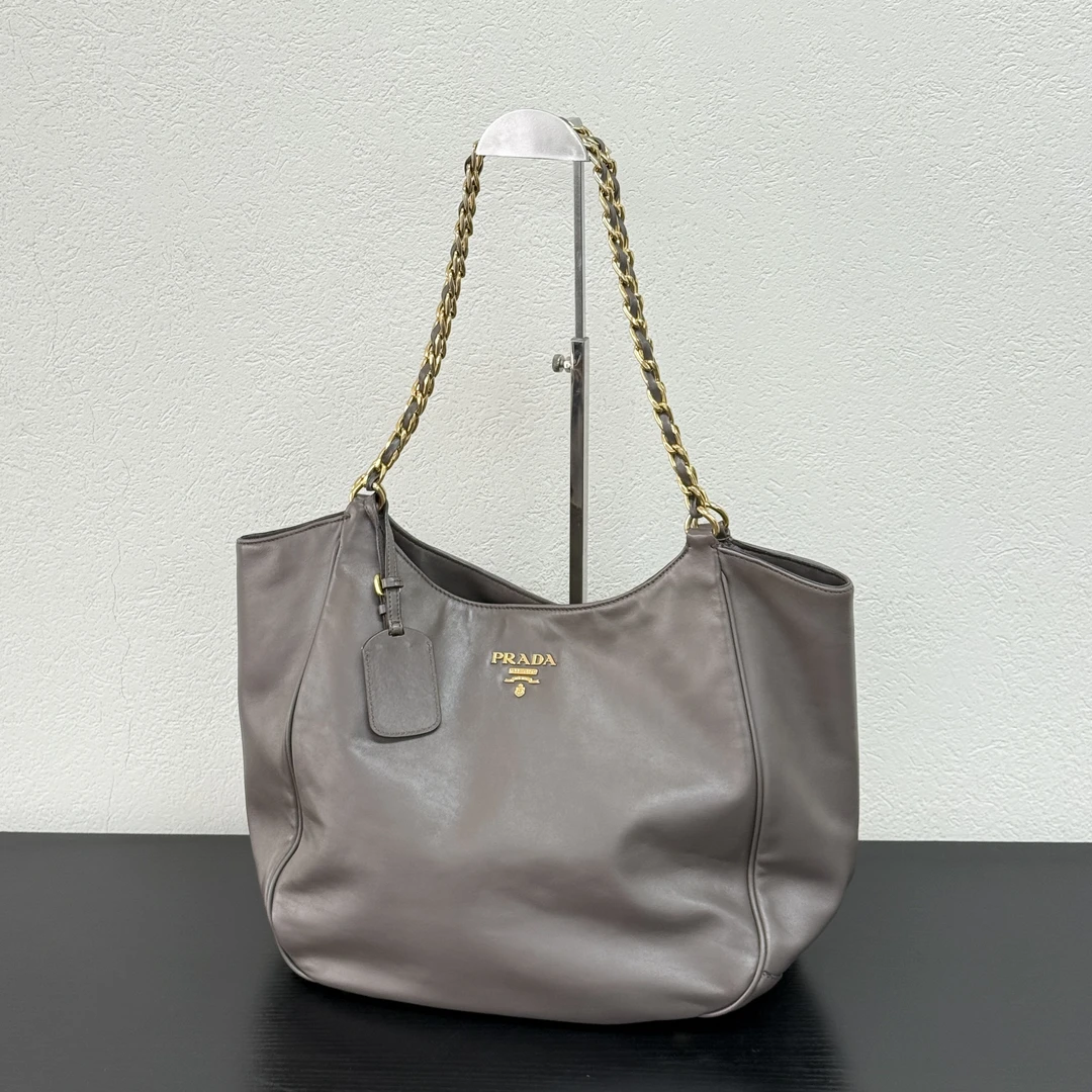 95新 Prada/普拉达 灰金小号垃圾袋单肩包117613