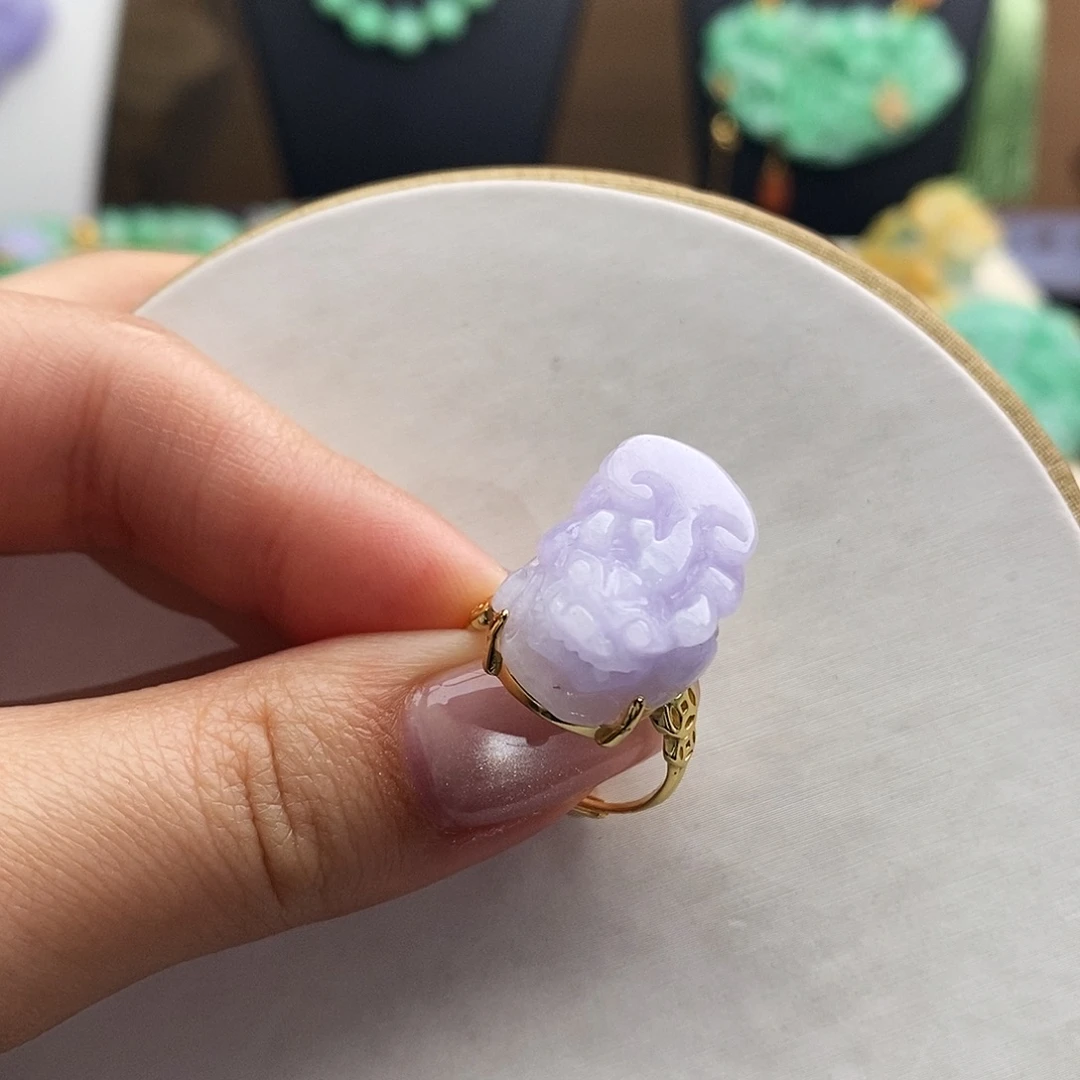 翡翠未镶嵌戒指戒指