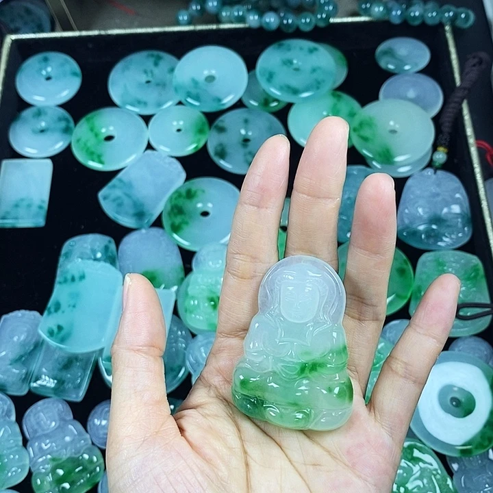 石***趣翡翠未镶嵌挂件吊坠