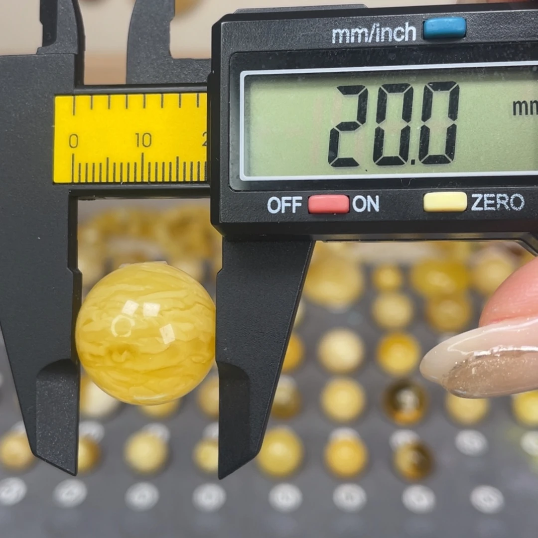 琥珀未镶嵌裸石58