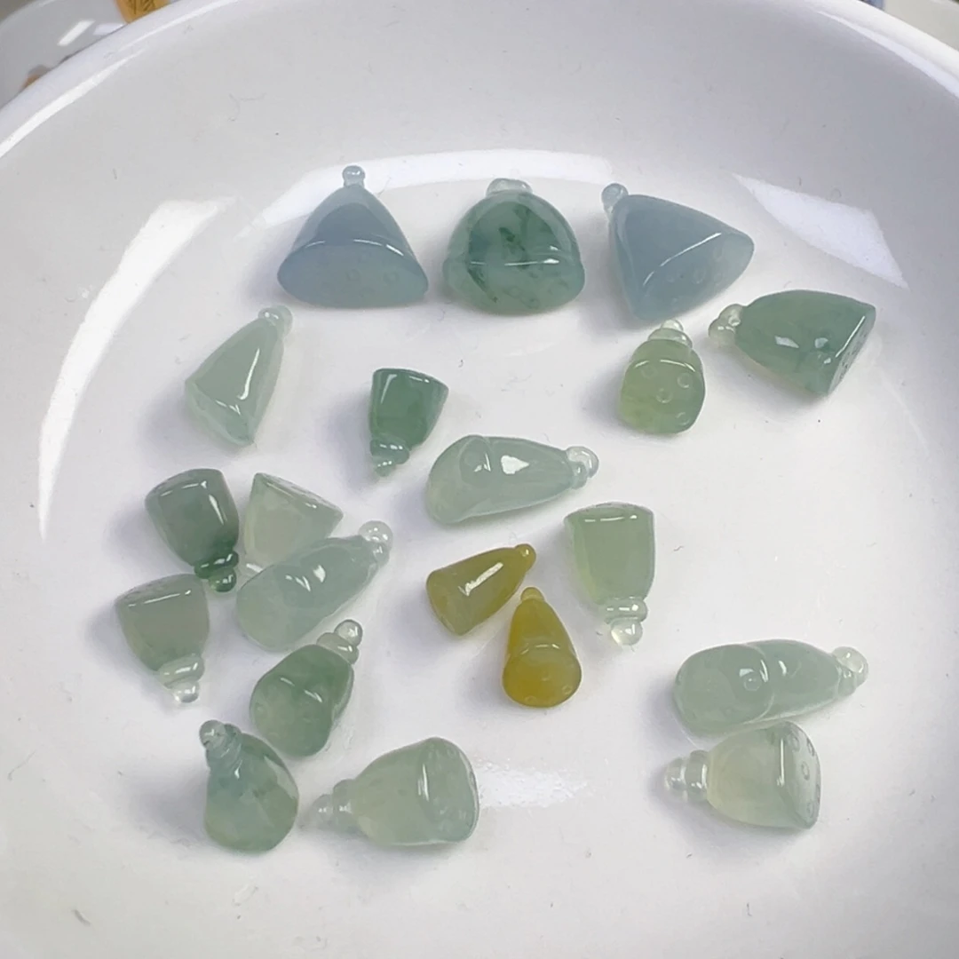 翡翠散珠莲蓬可挑 价格不同