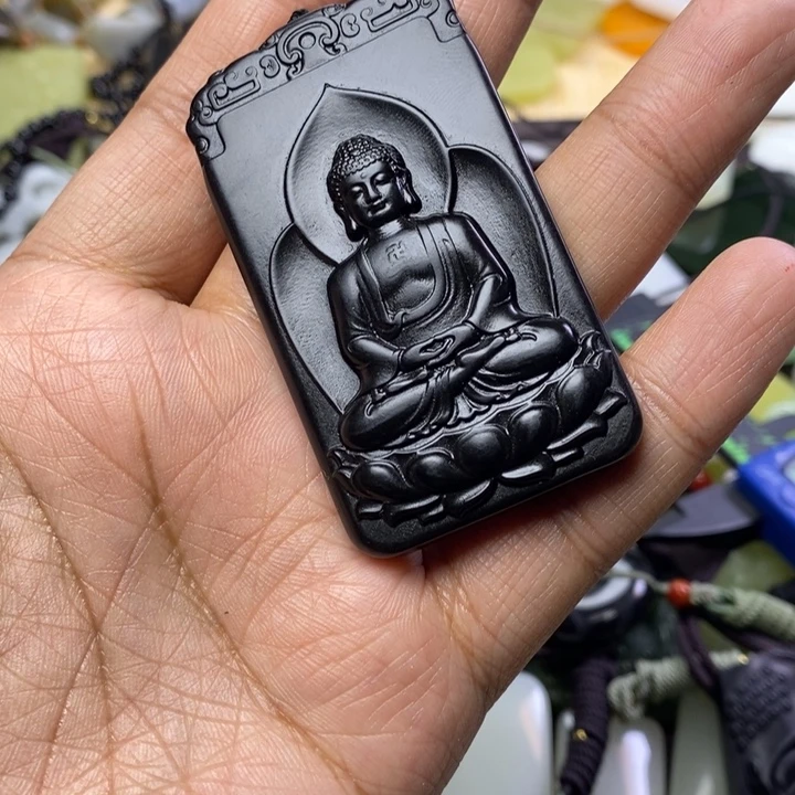 小***儿和田玉未镶嵌颈饰