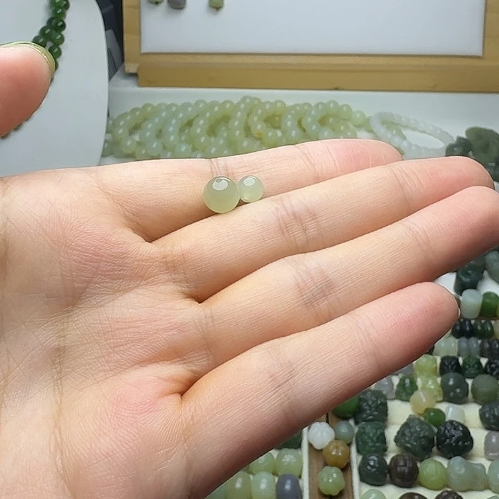 黎***爷未镶嵌和田玉珠宝半成品
