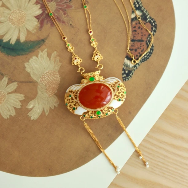 春棠·18k金南红宝瓶项链SY