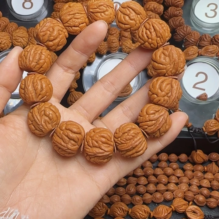 手串桃核龙纹桃核