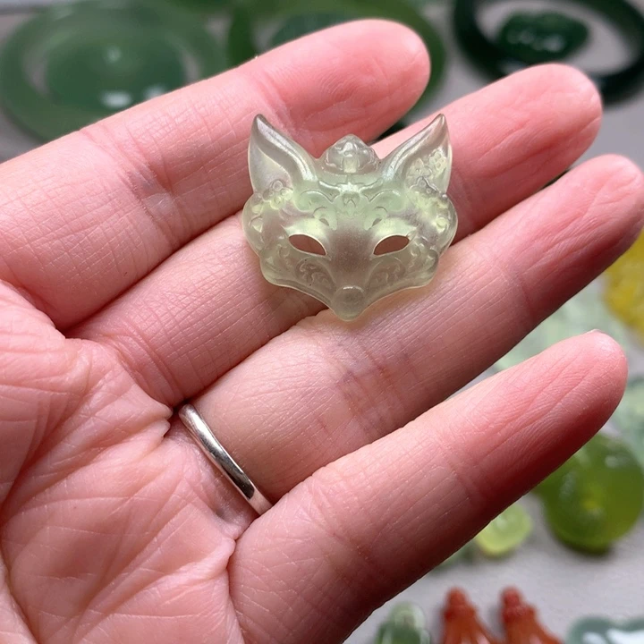 蛇纹石玉未镶嵌颈饰岫玉