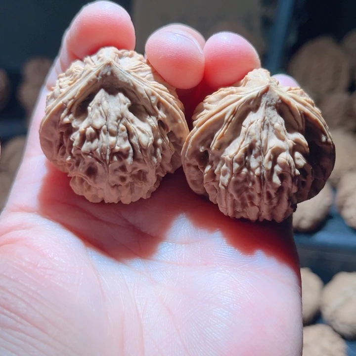 ****L文玩核桃吊坠文玩