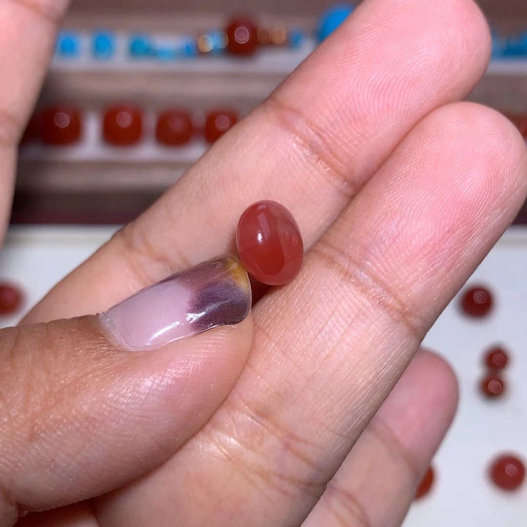 未镶嵌隔珠8.8南红玛瑙不退不换 有纹